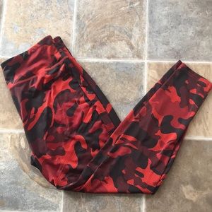 Red Camo Leggings!